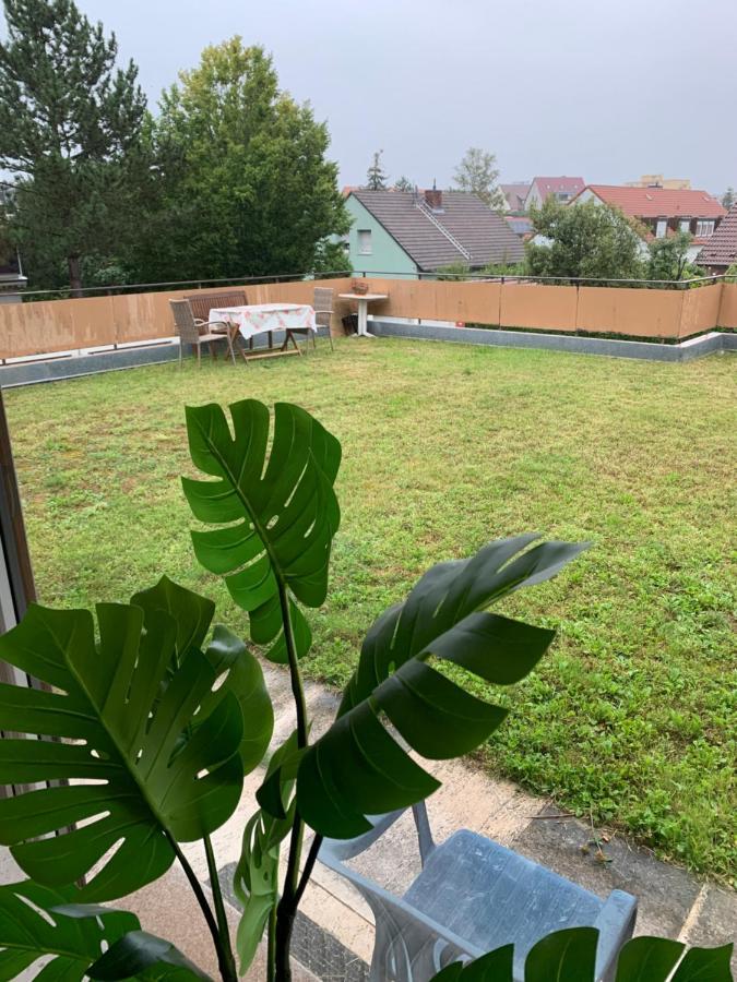 Ruhige Sonnige Wohnung Mit Rooftopterrasse Nahe Universitaet Gerbrunn エクステリア 写真