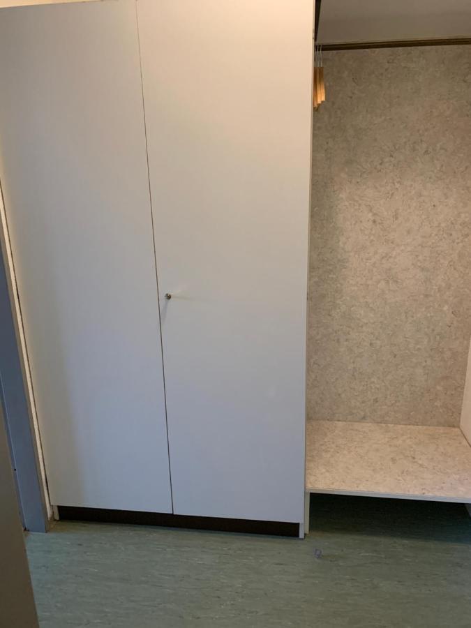 Ruhige Sonnige Wohnung Mit Rooftopterrasse Nahe Universitaet Gerbrunn エクステリア 写真